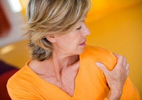 shoulder pain with dry joints